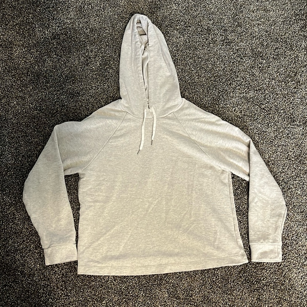 Monhton Made women’s medium lightweight cream tan hoodie sweatshirt fall neutral